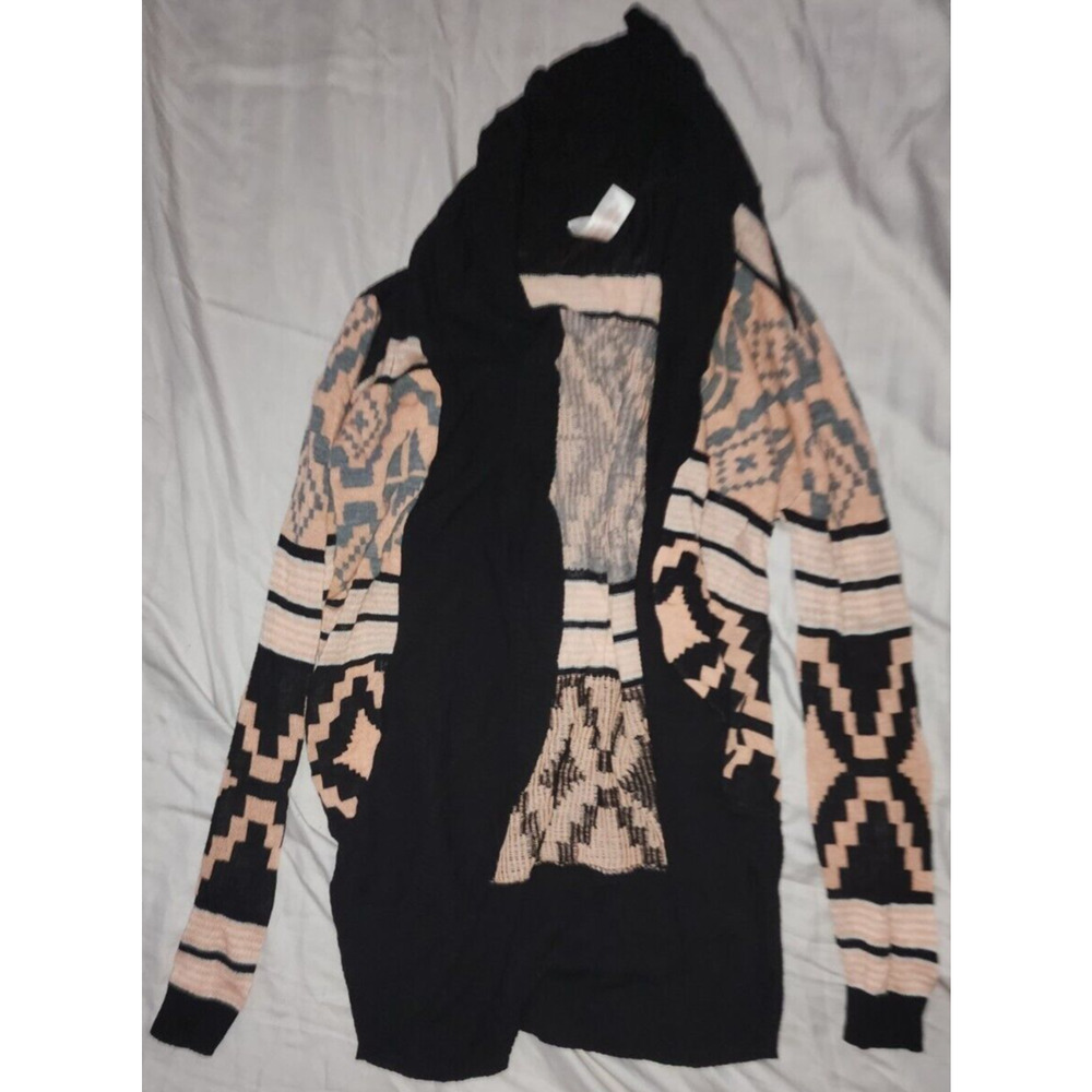 No Boundaries Cardigan Medium Junior's Geometric Aztec Pattern Black/Pink
